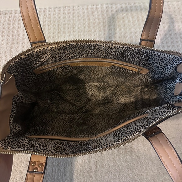 Tote or crossbody - Picture 3 of 3